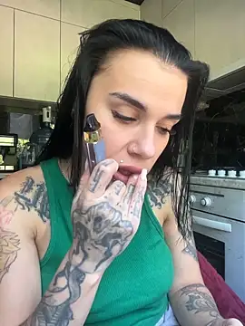 Queen of pain online show from 1, 7, 2026
