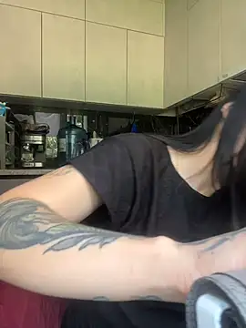 Queen of pain online show from 8, 7, 2026