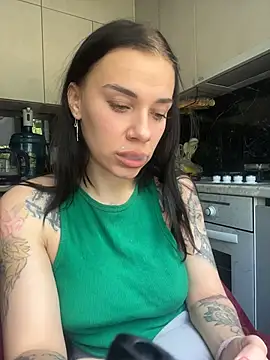 Queen of pain online show from 11, 6, 2026