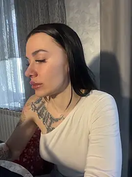 Queen of pain online show from 2, 5, 2026