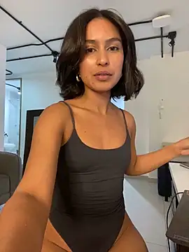 Snapshot of AnaRoxane_ chatting on 18, 2, 2025 AnaRoxane online show from 18, 2, 2025
