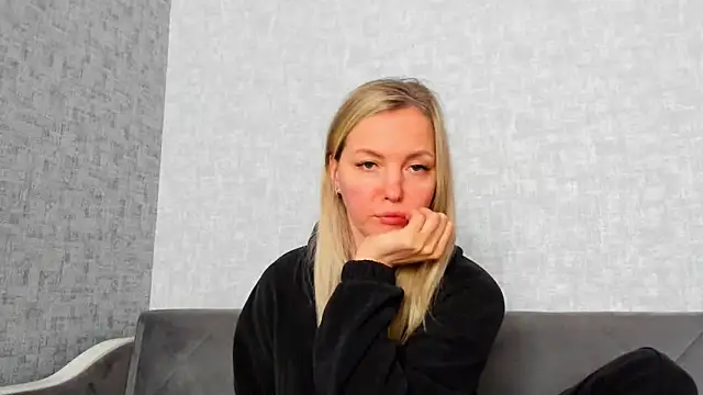 iam Venus online show from 15, 4, 2026