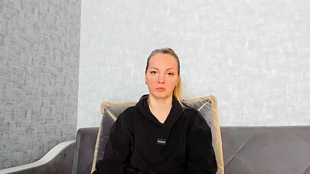 iam Venus online show from 16, 4, 2026