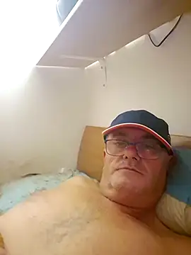 Snapshot of mohton chatting on 23, 10, 2025 mohton online show from 23, 10, 2025