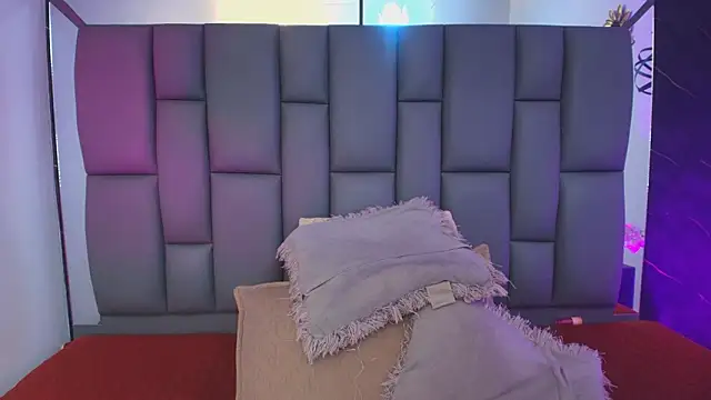  MiaBrown  online show from 14, 2, 2026