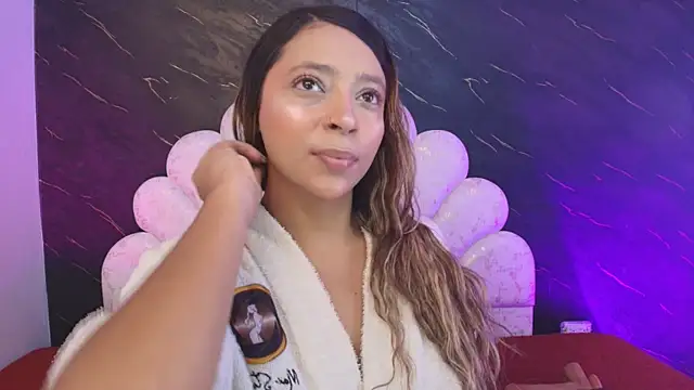  MiaBrown  online show from 22, 4, 2026