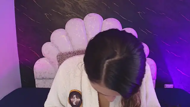  MiaBrown  online show from 6, 5, 2026