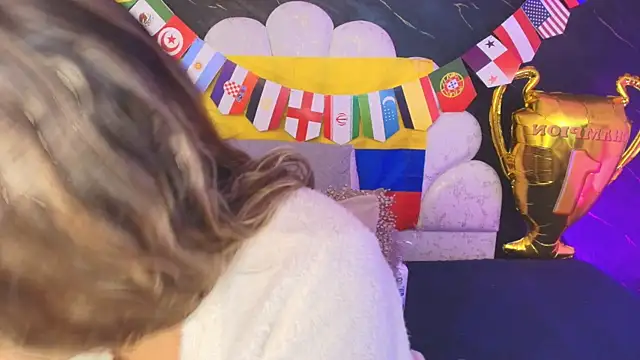  MiaBrown  online show from 16, 7, 2026