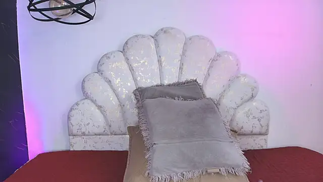  MiaBrown  online show from 13, 3, 2026