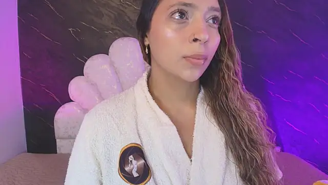  MiaBrown  online show from 15, 5, 2026