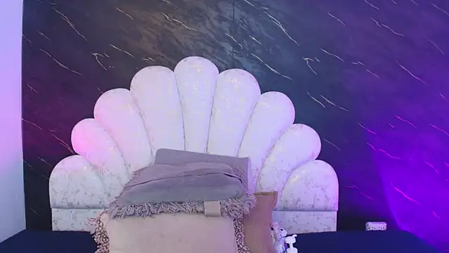  MiaBrown  online show from 12, 6, 2026