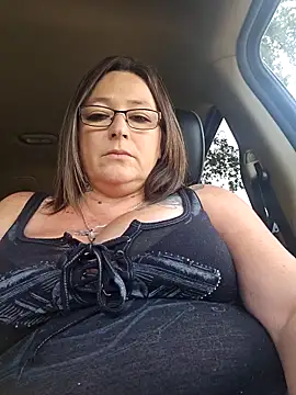Snapshot of angelbaby1998 chatting on 5, 5, 2026 angelbaby1998 online show from 5, 5, 2026