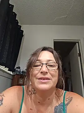 Snapshot of angelbaby1998 chatting on 10, 5, 2026 angelbaby1998 online show from 10, 5, 2026