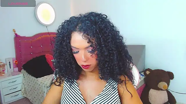 Snapshot of Tanedra_collings chatting on 9, 5, 2026 Tanedra collings online show from 9, 5, 2026
