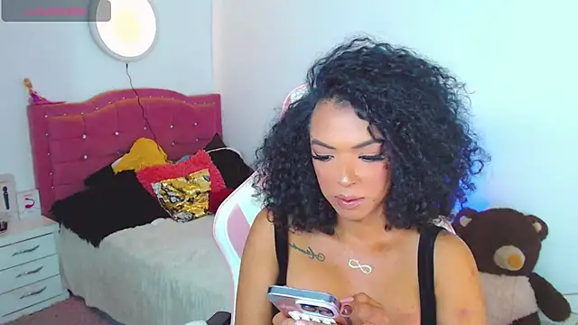 Snapshot of Tanedra_collings chatting on 25, 4, 2026 Tanedra collings online show from 25, 4, 2026