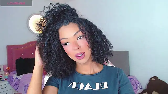 Tanedra collings online show from 14, 7, 2026