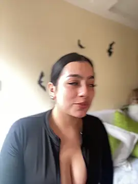 Nicollemays online show from 27, 10, 2025