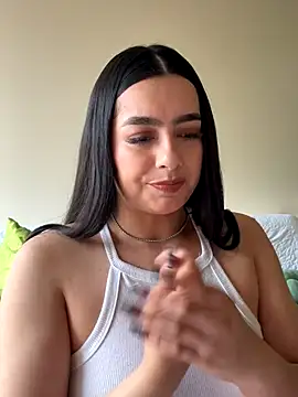 Nicollemays online show from 8, 10, 2025