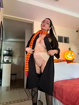 Nicollemays online show from 16, 10, 2025