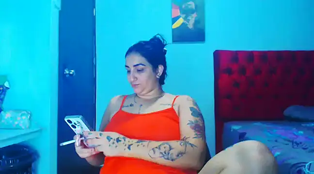 Snapshot of liz_dirty chatting on 3, 12, 2024 liz dirty online show from 3, 12, 2024