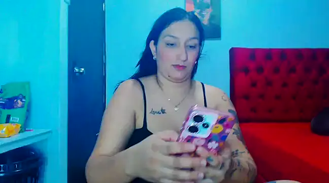 Snapshot of liz_dirty chatting on 14, 1, 2025 liz dirty online show from 14, 1, 2025