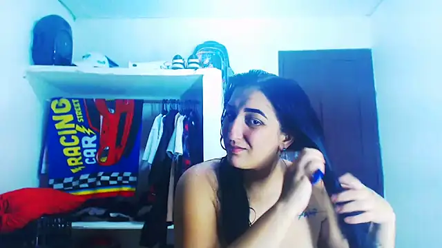 Snapshot of liz_dirty chatting on 14, 3, 2025 liz dirty online show from 14, 3, 2025