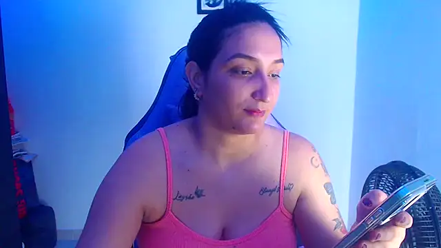 Snapshot of liz_dirty chatting on 24, 9, 2025 liz dirty online show from 24, 9, 2025