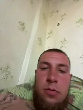 Snapshot of shy-boy-1999 chatting on 25, 4, 2026 shy-boy-1999 online show from 25, 4, 2026