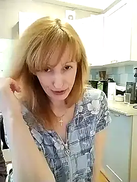 DonnaMagdalena online show from 22, 1, 2025