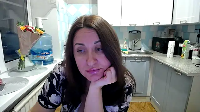 DonnaMagdalena online show from 28, 12, 2024