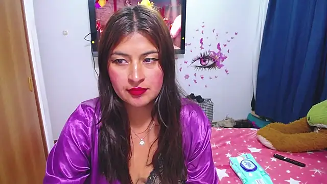 Yunhot  online show from 18, 4, 2026