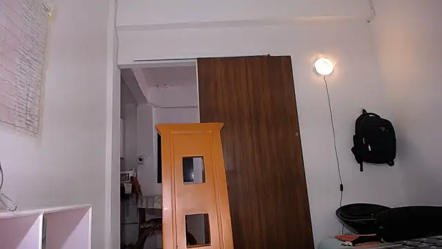 yselahot online show from 14, 4, 2026