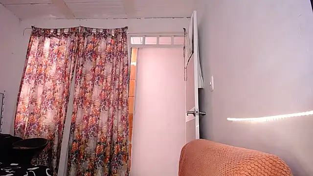 yselahot online show from 9, 10, 2025