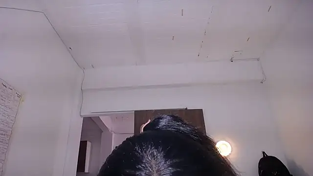 yselahot online show from 30, 6, 2026