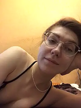  Sweet Love  online show from 27, 1, 2025