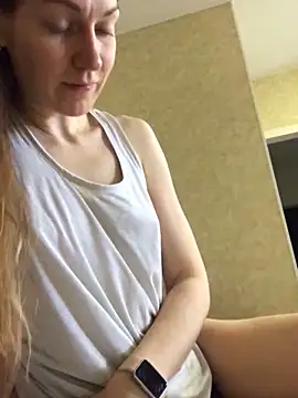  Sweet Love  online show from 29, 6, 2026