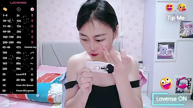 Elvira baby online show from 21, 4, 2026