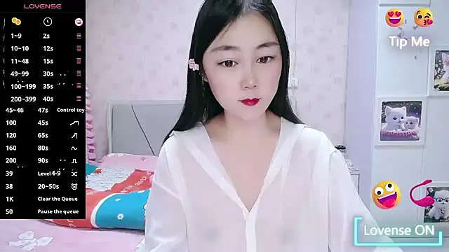 Elvira baby online show from 13, 4, 2026