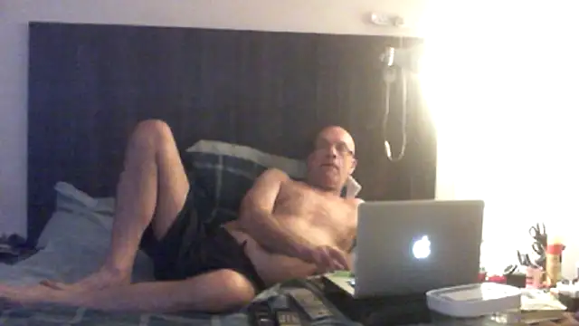 Snapshot of dazuk4513 chatting on 12, 7, 2026 dazuk4513 online show from 12, 7, 2026