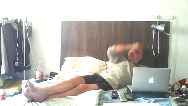 Snapshot of dazuk4513 chatting on 11, 5, 2026 dazuk4513 online show from 11, 5, 2026