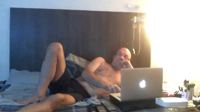 Snapshot of dazuk4513 chatting on 13, 7, 2026 dazuk4513 online show from 13, 7, 2026