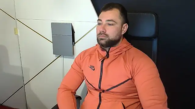 Snapshot of DuncanStone chatting on 13, 10, 2025 DuncanStone online show from 13, 10, 2025