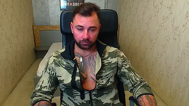 Snapshot of DuncanStone chatting on 11, 10, 2025 DuncanStone online show from 11, 10, 2025