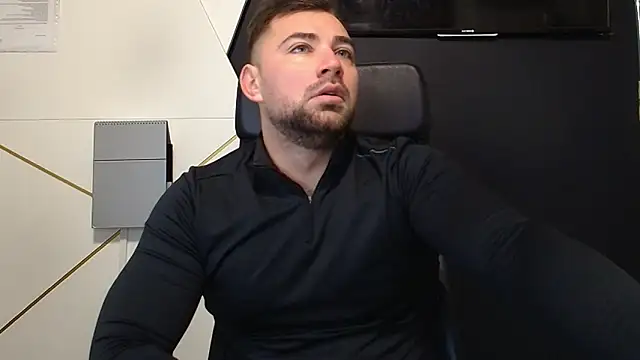 Snapshot of DuncanStone chatting on 23, 11, 2025 DuncanStone online show from 23, 11, 2025