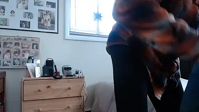 hottottrot691 online show from 18, 3, 2025
