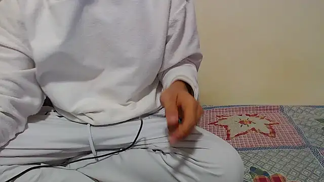 Alexdelarge323 online show from 18, 2, 2025
