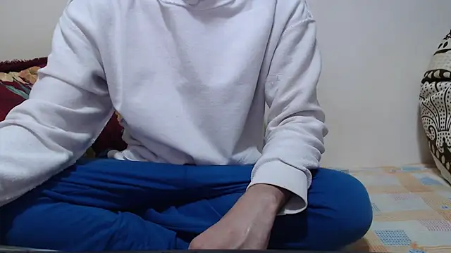 Alexdelarge323 online show from 14, 4, 2026