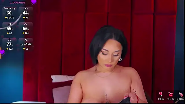 MadyLuxxx online show from 4, 12, 2025