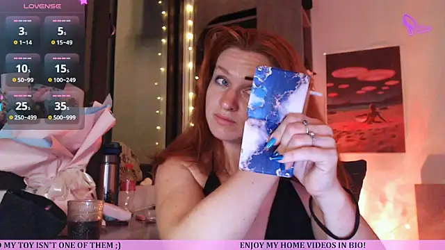 Cassie Wild online show from 22, 4, 2026