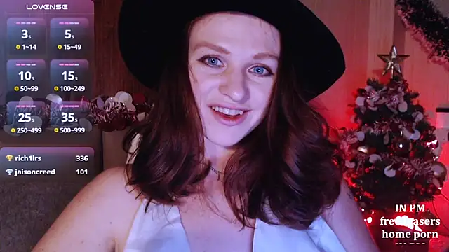 Snapshot of Cassie_Wild chatting on 11, 12, 2024 Cassie Wild online show from 11, 12, 2024